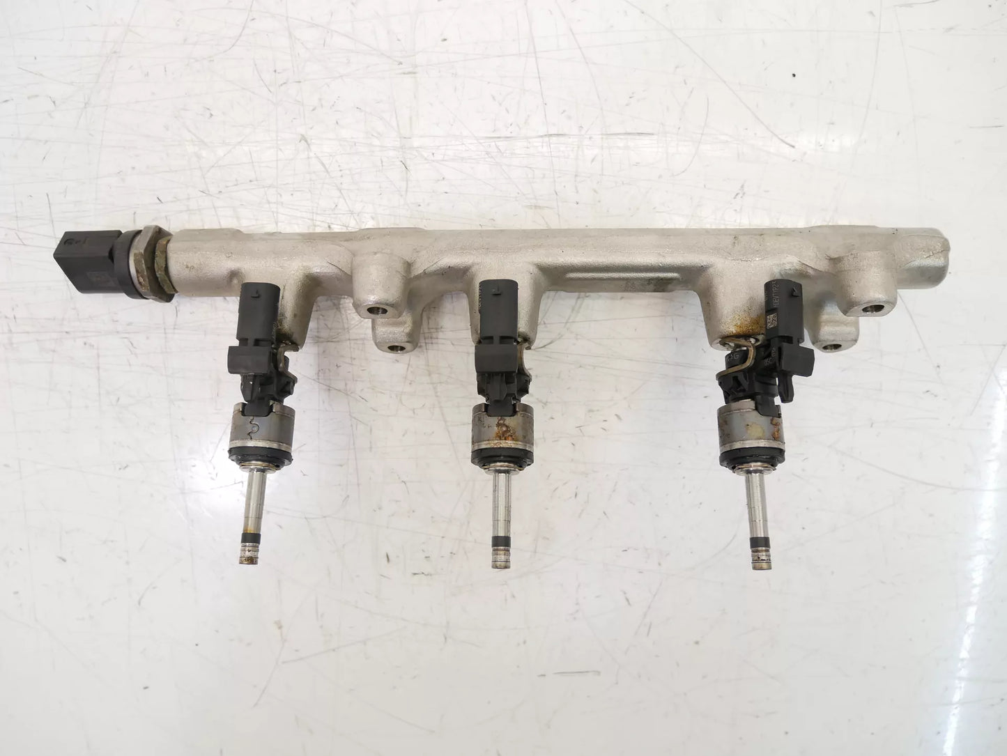 Rampa inyectora Audi Seat Skoda Volkswagen Ibiza 1.0 TSI DLAC DLA 05C133320A