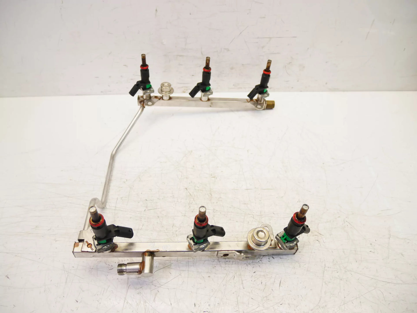 Rampa inyectora Mercedes-Benz Clase E E350 W211 S211 3.5 V6 272.964 A2720701395