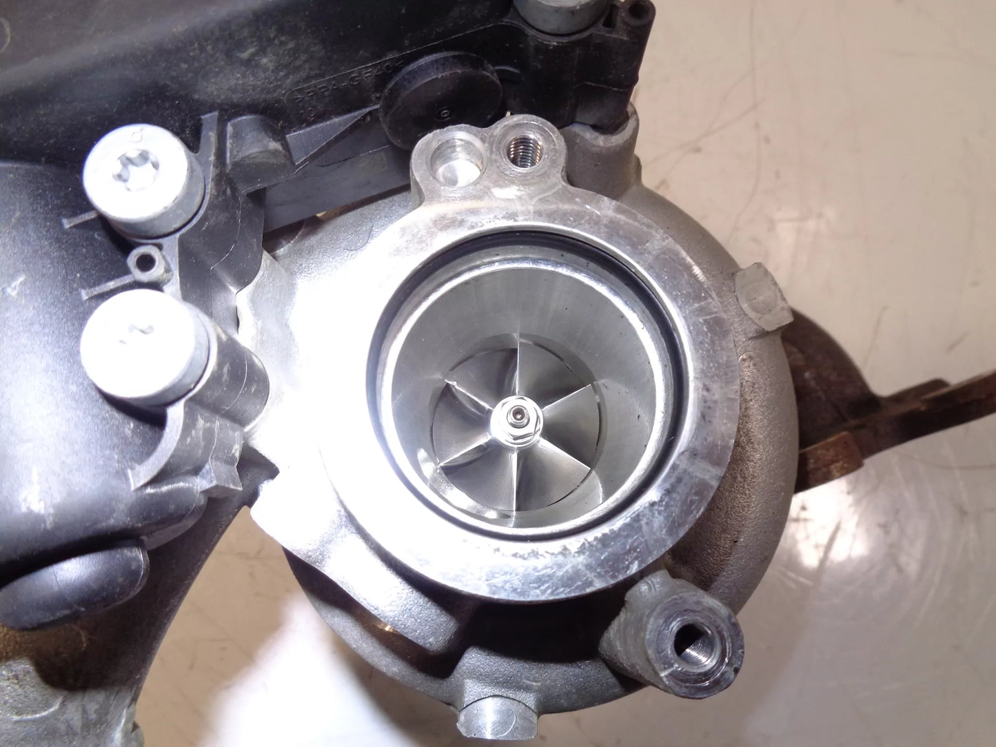 Turbocompresor – Volkswagen Golf MK8 VIII 1,5 eTSI TSI DFYA DFY 05E145701K