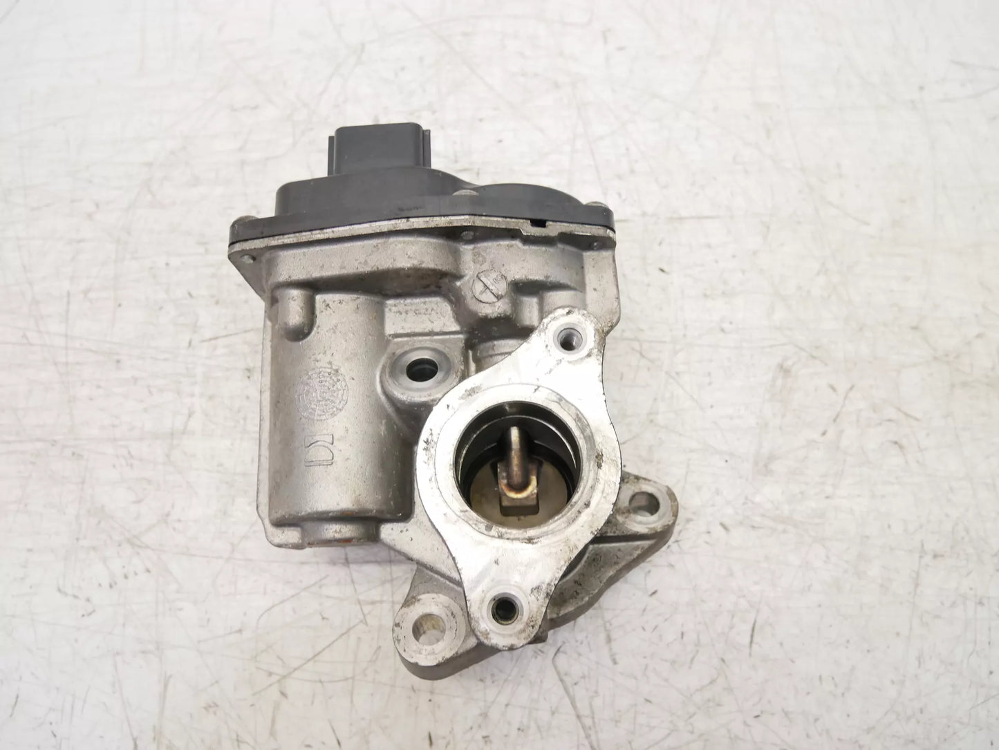Válvula EGR Mercedes-Benz Clase A W176 1.5 CDI K9K451 OM607.951 H8201143495R