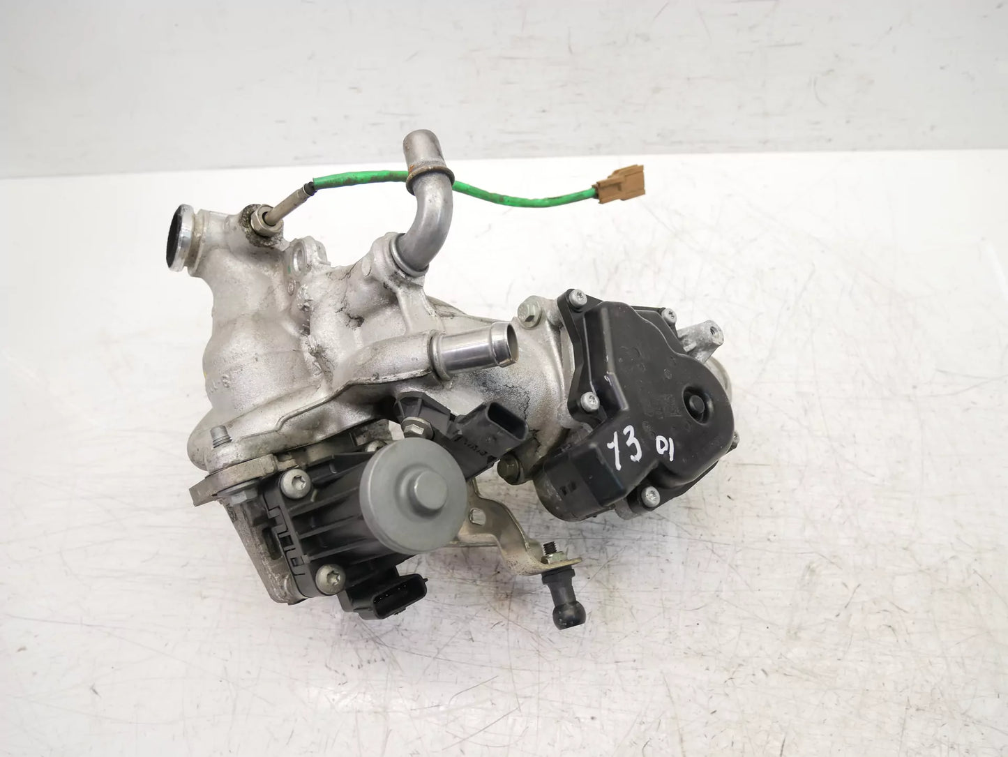 Válvula EGR Mercedes-Benz Clase A 1,5 CDI K9K451 OM607.951 147173974R 161A09287R
