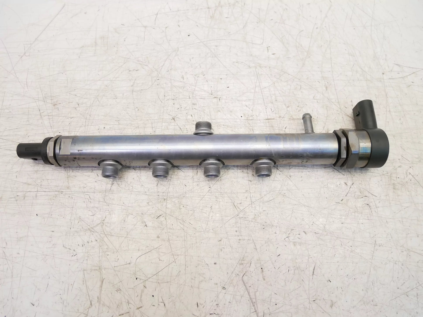 Rampa inyectora Mercedes-Benz 2,0 d OM654.920 654.920 A6540700095