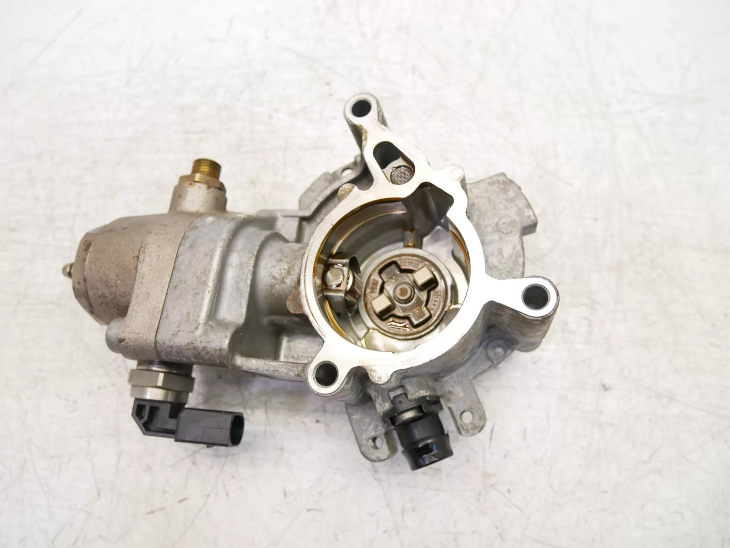 Bomba de combustible Audi Skoda Volkswagen 2,0 TFSI 45 RS GTI DKTB DKT 06L145100