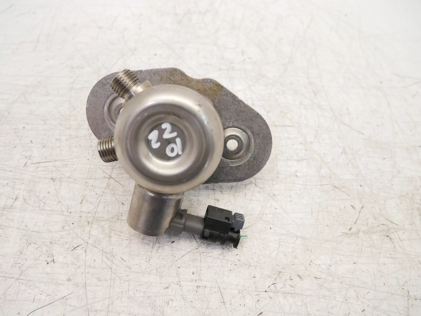 Bomba de combustible BMW 2,0 i gasolina N26B20A 8604229