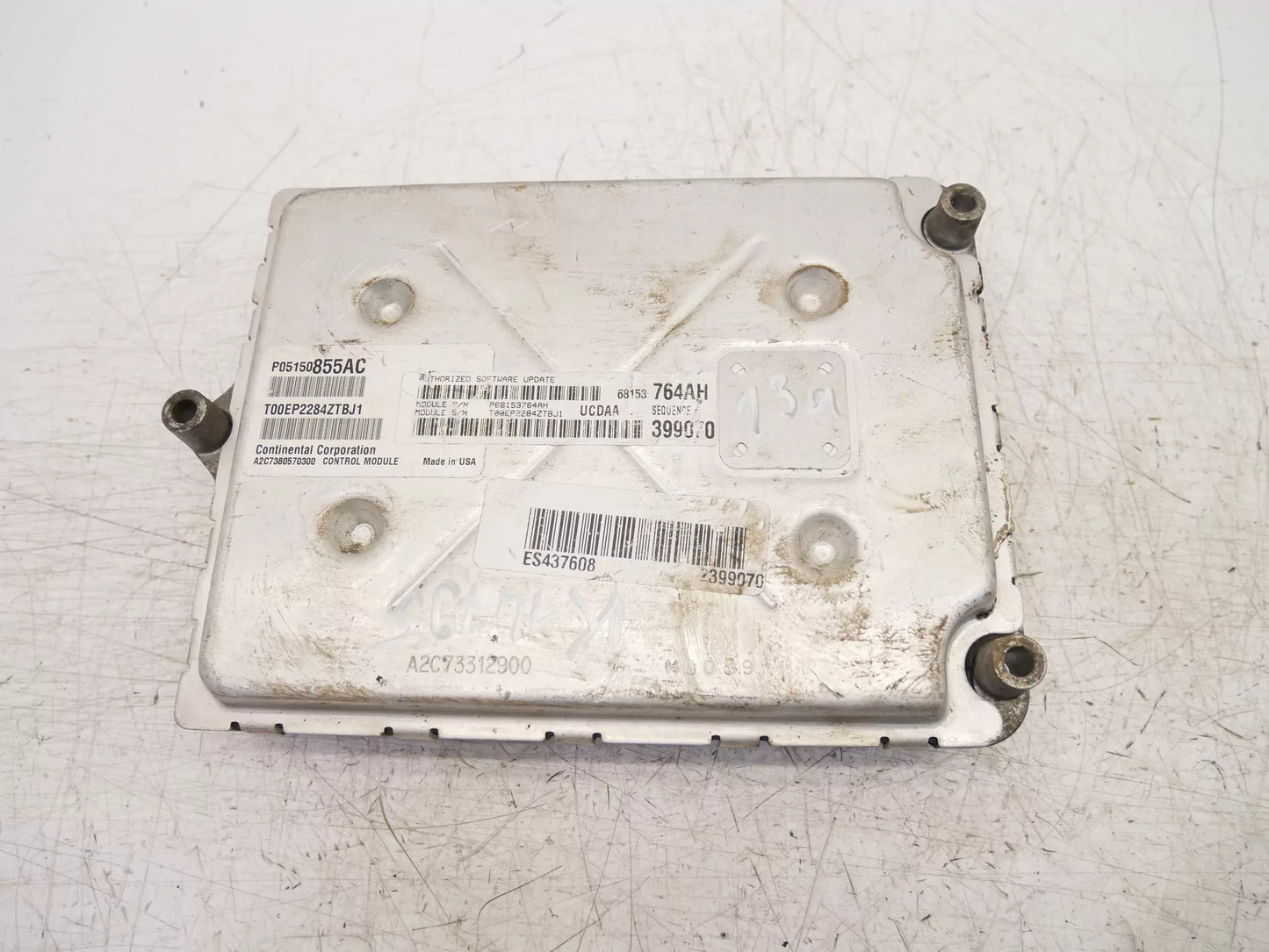 Unidad de control Dodge RAM 1500 5.7 V8 gasolina EZH P05150855AC