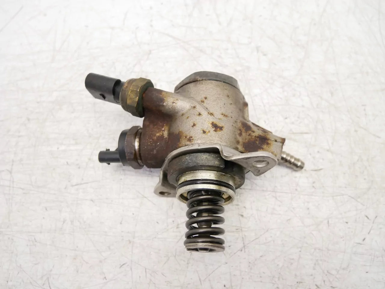 Bomba de combustible Audi 3,0 TFSI Quattro CTWA CTWB CTW 06E906051K