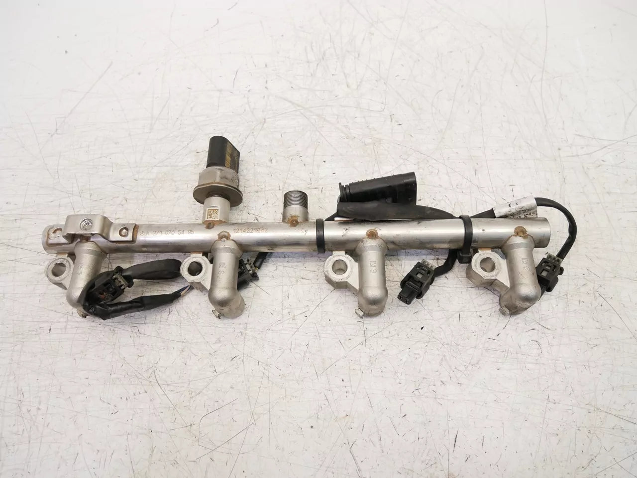 Rampa de inyectores Mercedes-Benz 1,8 CGI M271.860 271.860 A2710705495