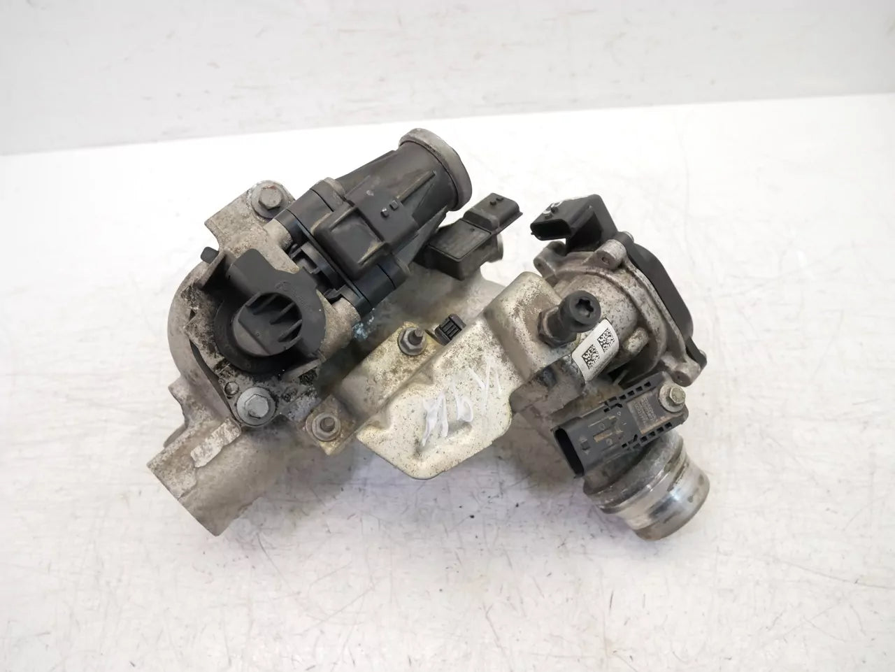 Válvula EGR Mercedes-Benz 1,5 CDI OM607.951 K9K460 K9K 147173974R 161A09287R