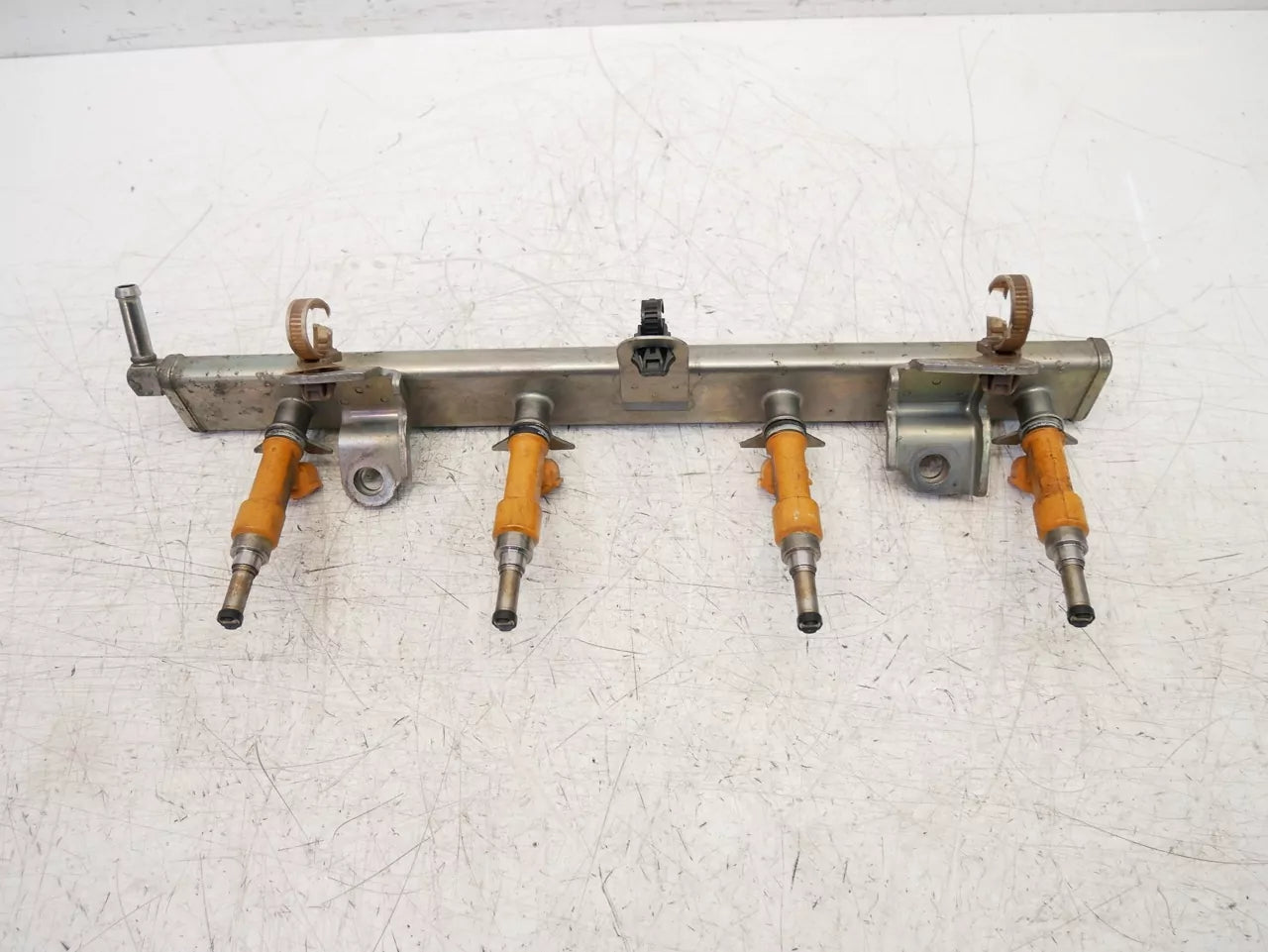 Rampa de inyectores Suzuki 1,6 M16A 297500-1480