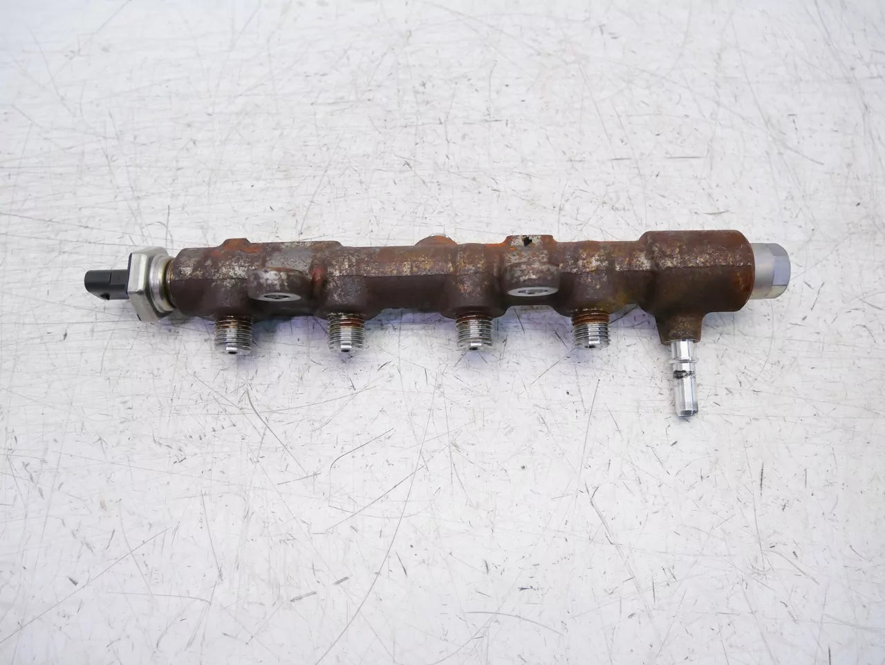 Rampa inyectora Opel Vauxhall 1,5 Turbo D D15DT LQJ 9821399680