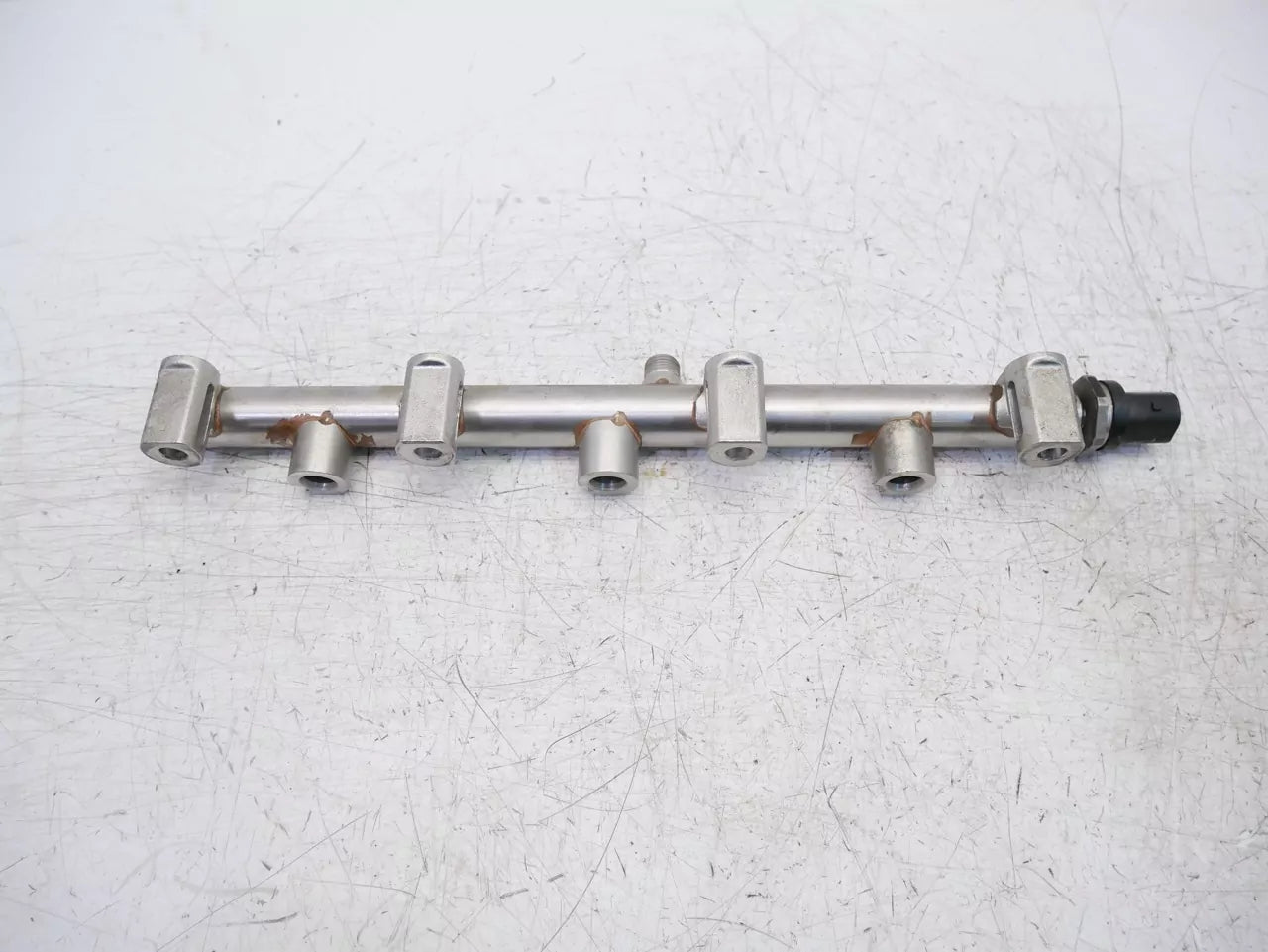 Rampa inyectora Maserati Ghibli MK3 III M157 3.0 S Q4 V6 M156B 000283628