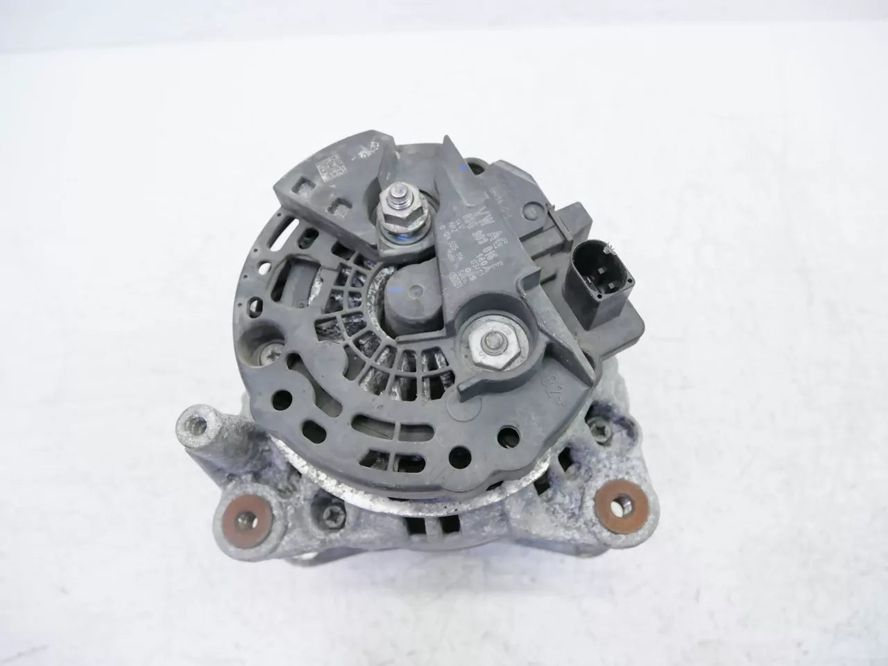 Alternador Audi 2,0 TDI CAHA CAH 03G903016E