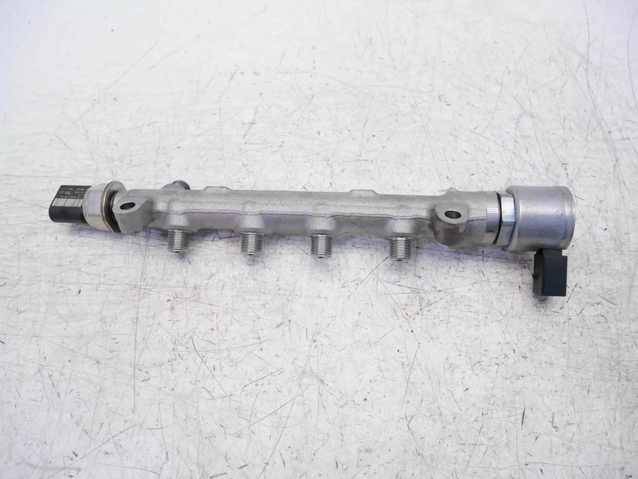 Rampa inyectora Audi 2,0 TDI Diesel DETA 04L089G