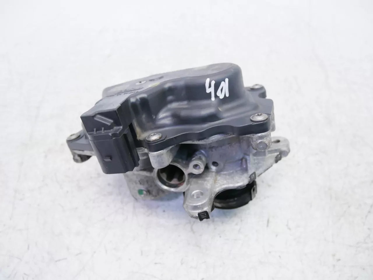 Válvula EGR Audi 2,0 TDI Diesel DETA 04L131501S