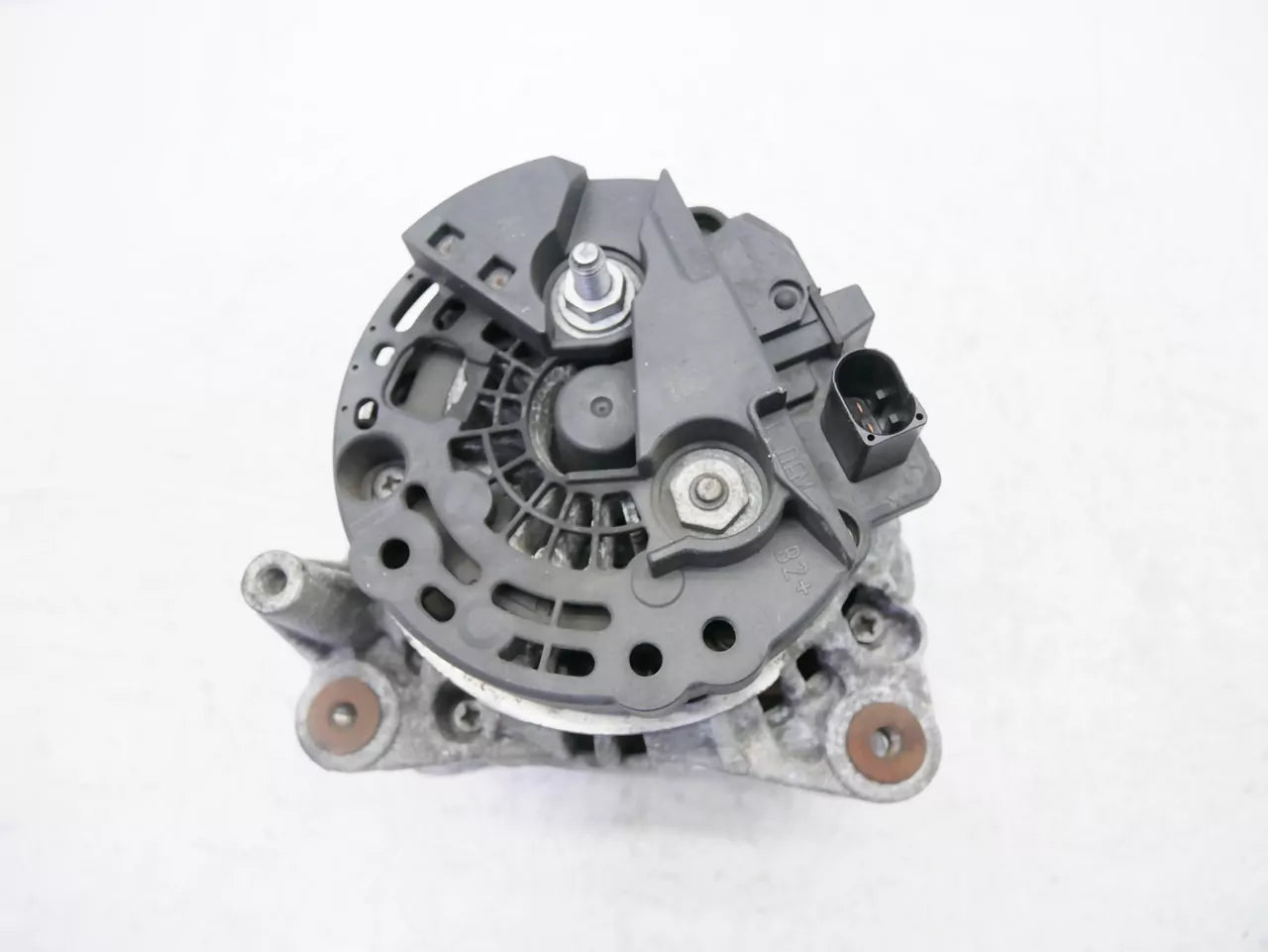 Alternador Audi 2,0 TDI CAGA CAG C 03G903016E