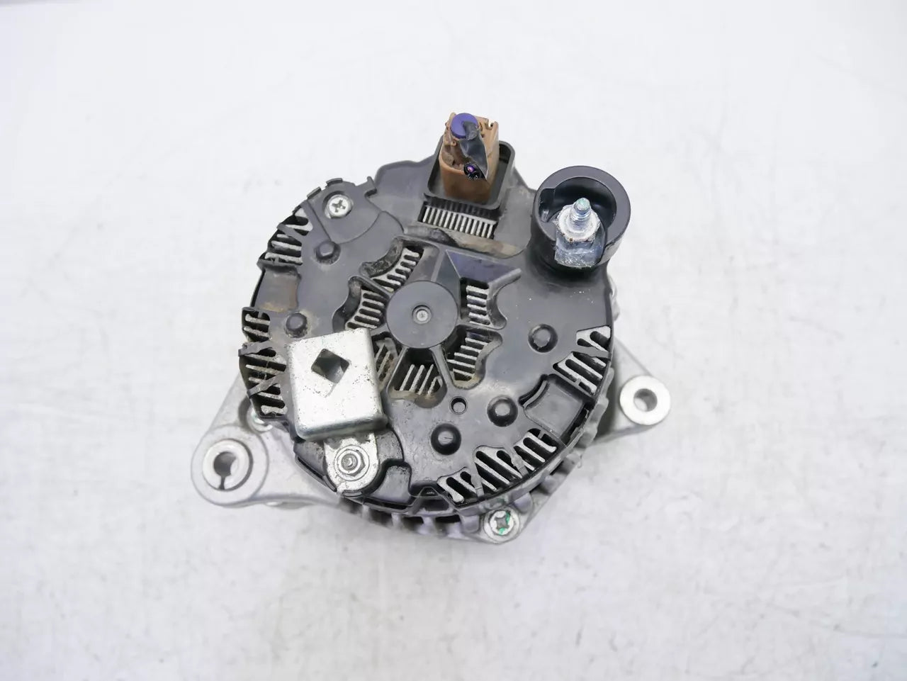 Alternador Honda 1,5 gasolina L15BY L15B AHGA103