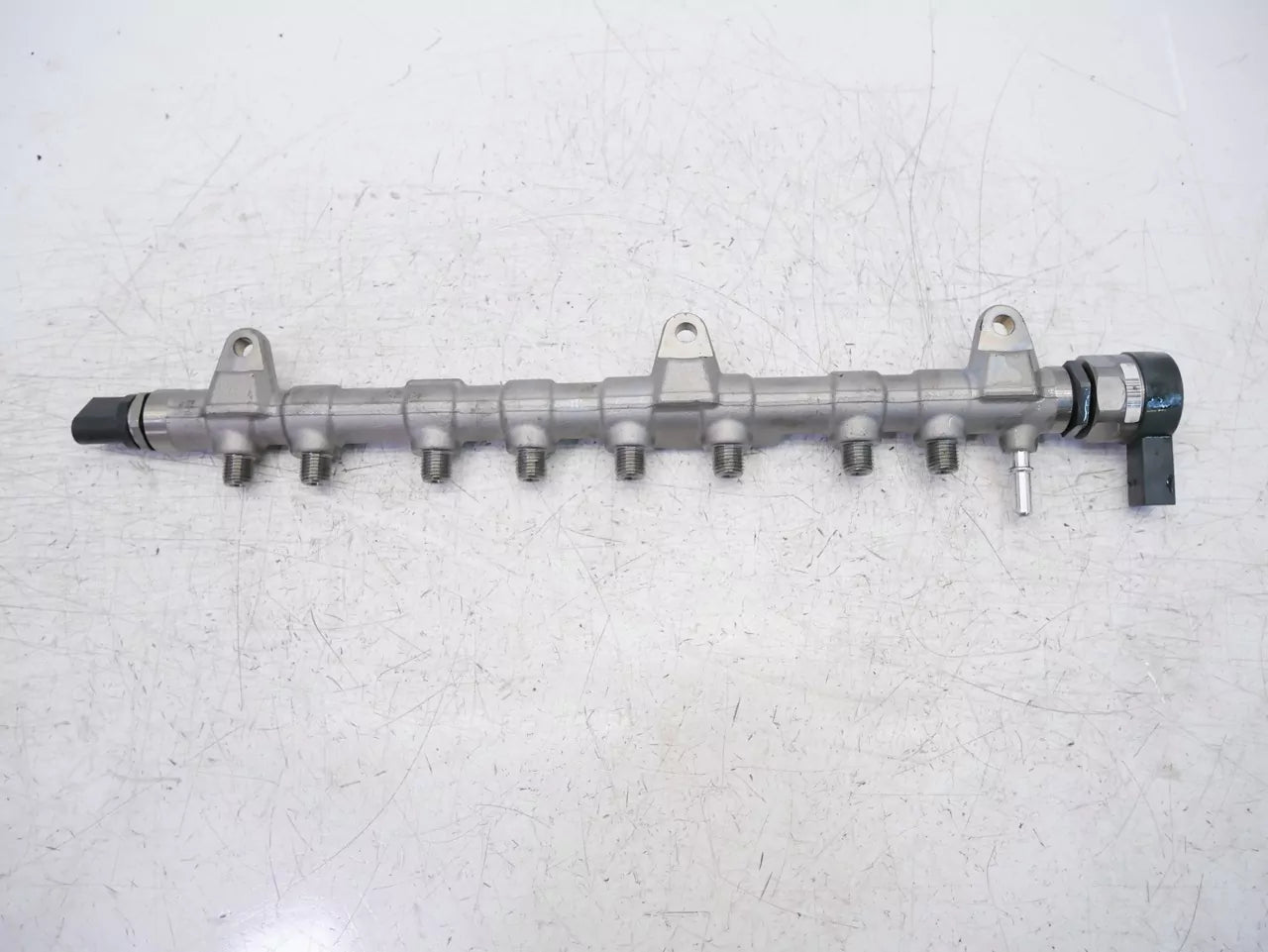 Rampa inyectora BMW 3,0 730 d xDrive B57D30A B57 0445216051