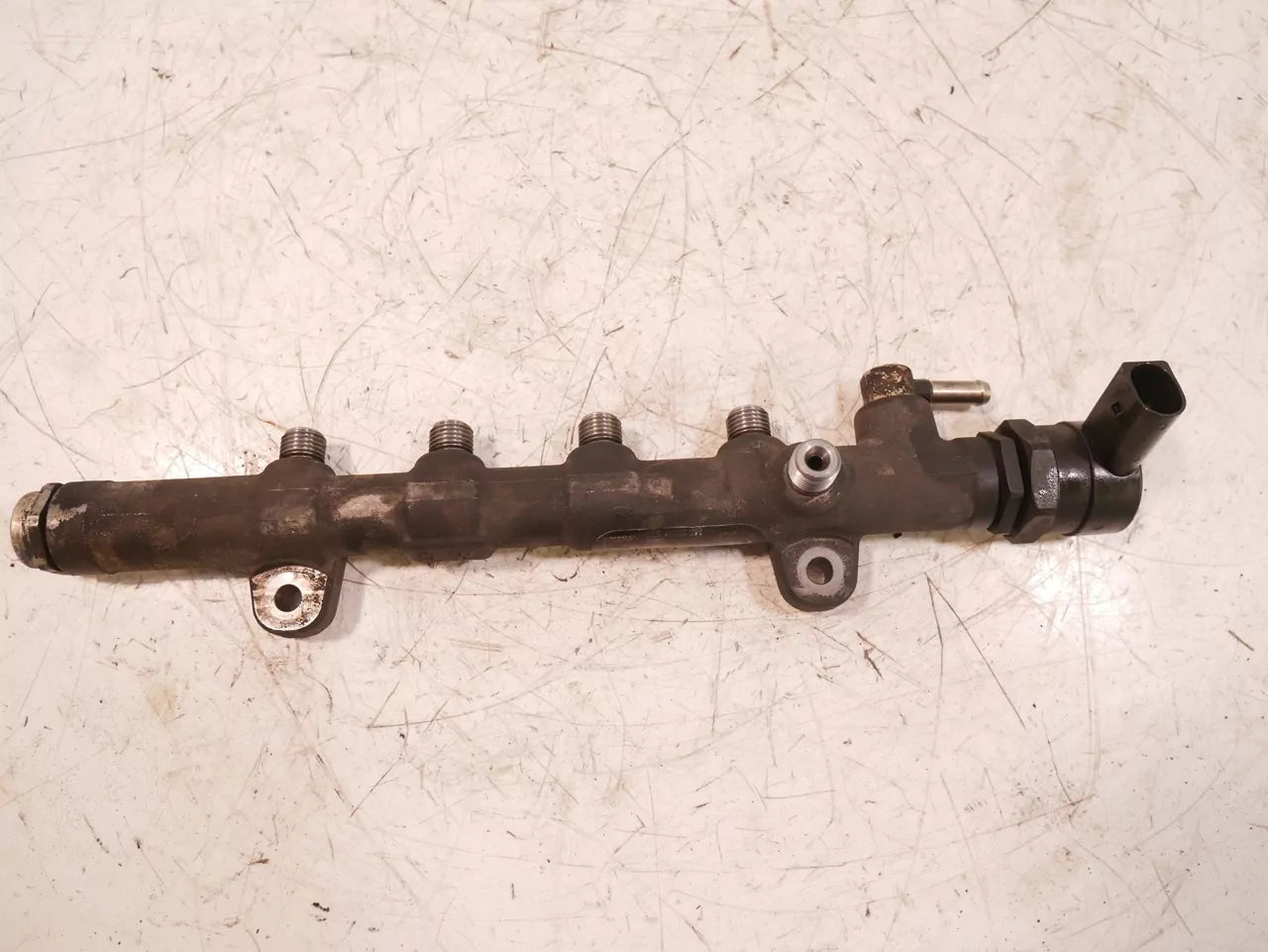 Rampa inyectora Mercedes-Benz 2,2 CDI ML 250 OM 651.960 A6510701595