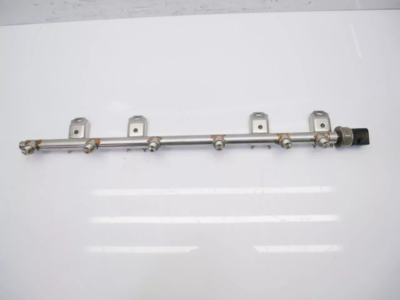 Rampa de inyectores BMW 3,0 335 i xDrive N54B30A N54 7575480