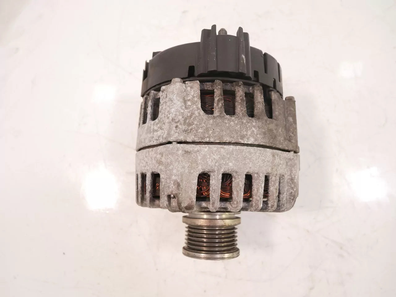Alternador Audi 2,0 40 TDI Diesel DETA DET 04L903024A