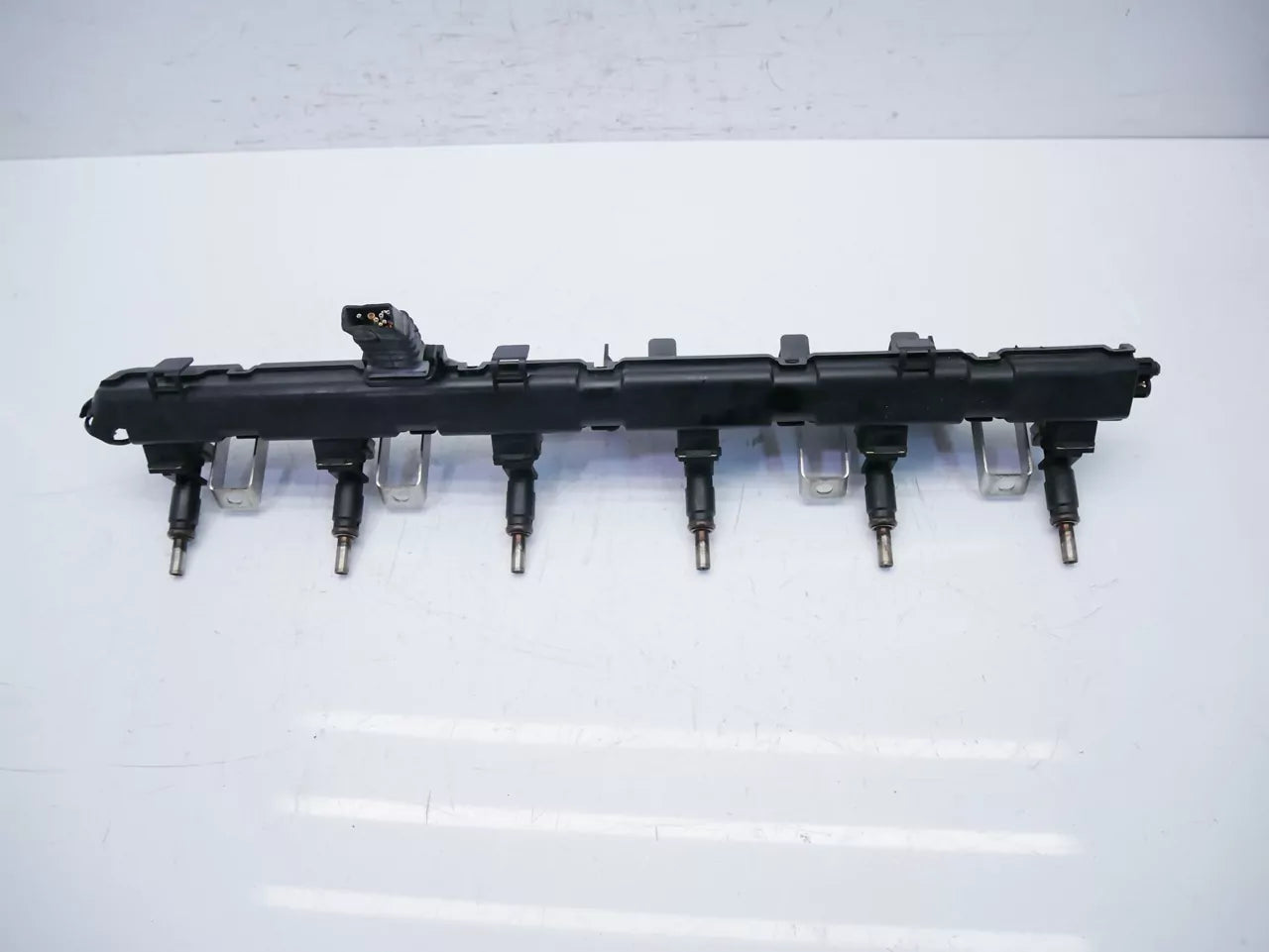 Rampa de inyectores BMW 3,0 i 30 xDrive si N52B30A N52 7531634