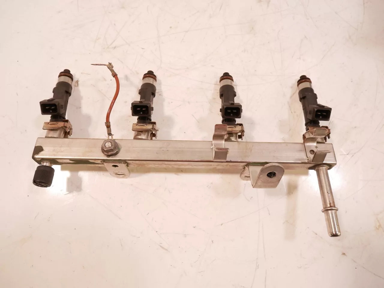 Riel de inyectores Opel Chevrolet Aveo Cruze 1.4 T A14NET B14NET 55565571