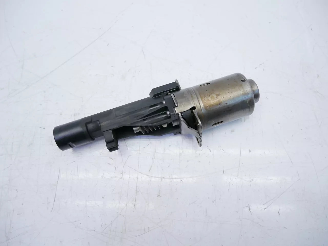 Actuador BMW F30 F34 F32 F36 2.0 gasolina 328i N26B20A N26 10003948