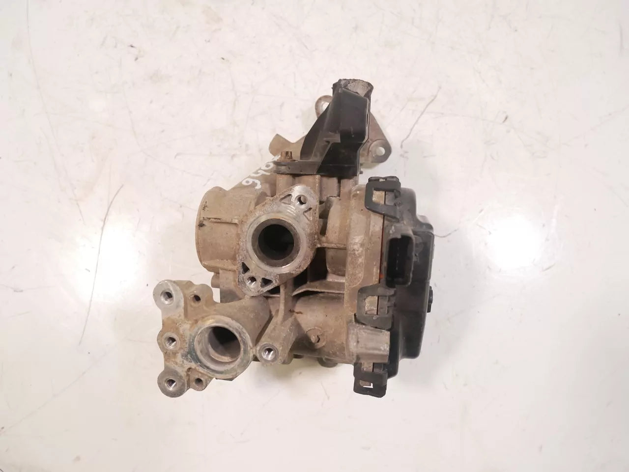 Válvula EGR Citroen Peugeot 1,6 BlueHDI BHY DV6FD BH02 9467402