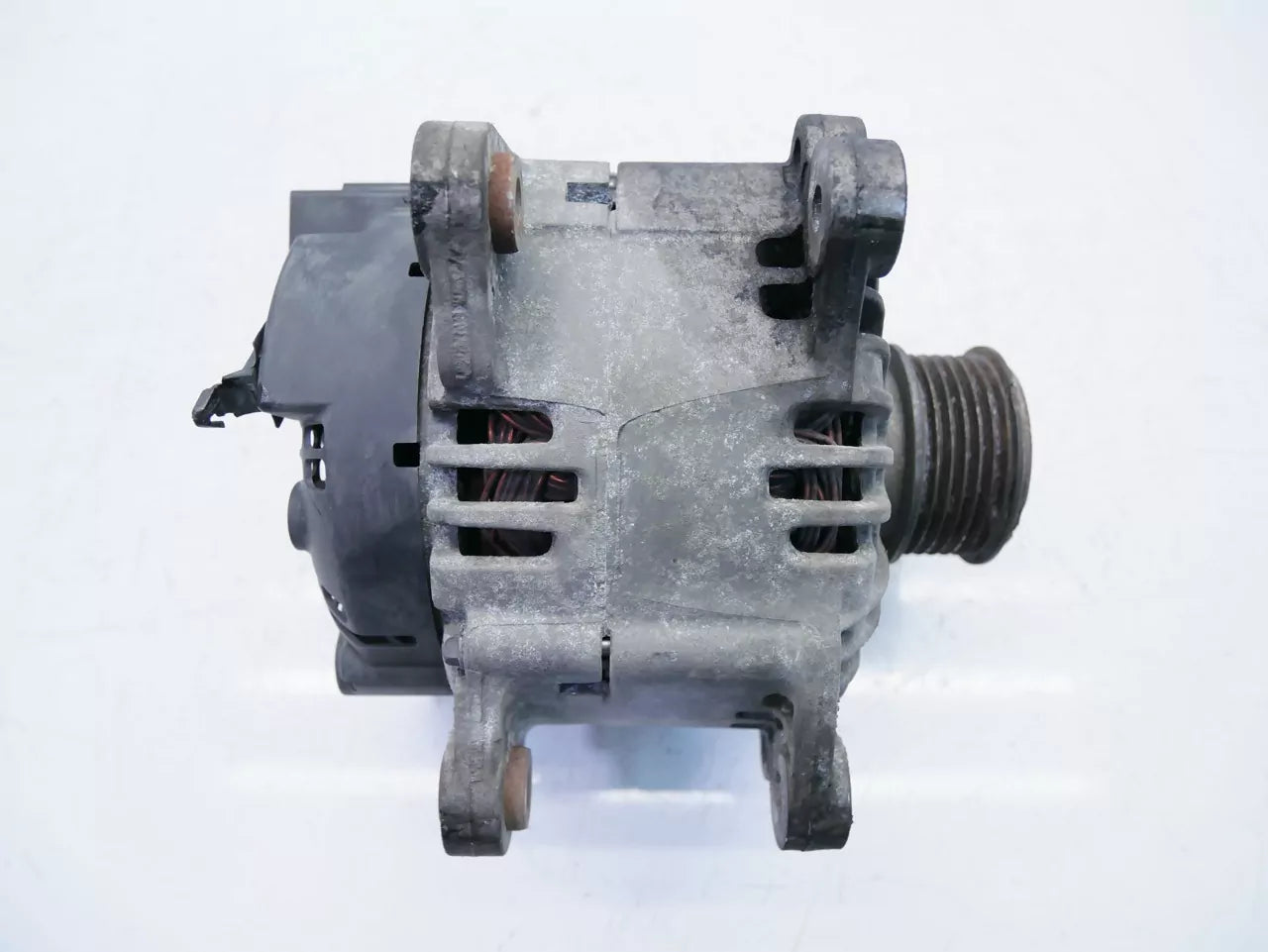 Alternador Audi 2,0 TDI BRD 06F903023H