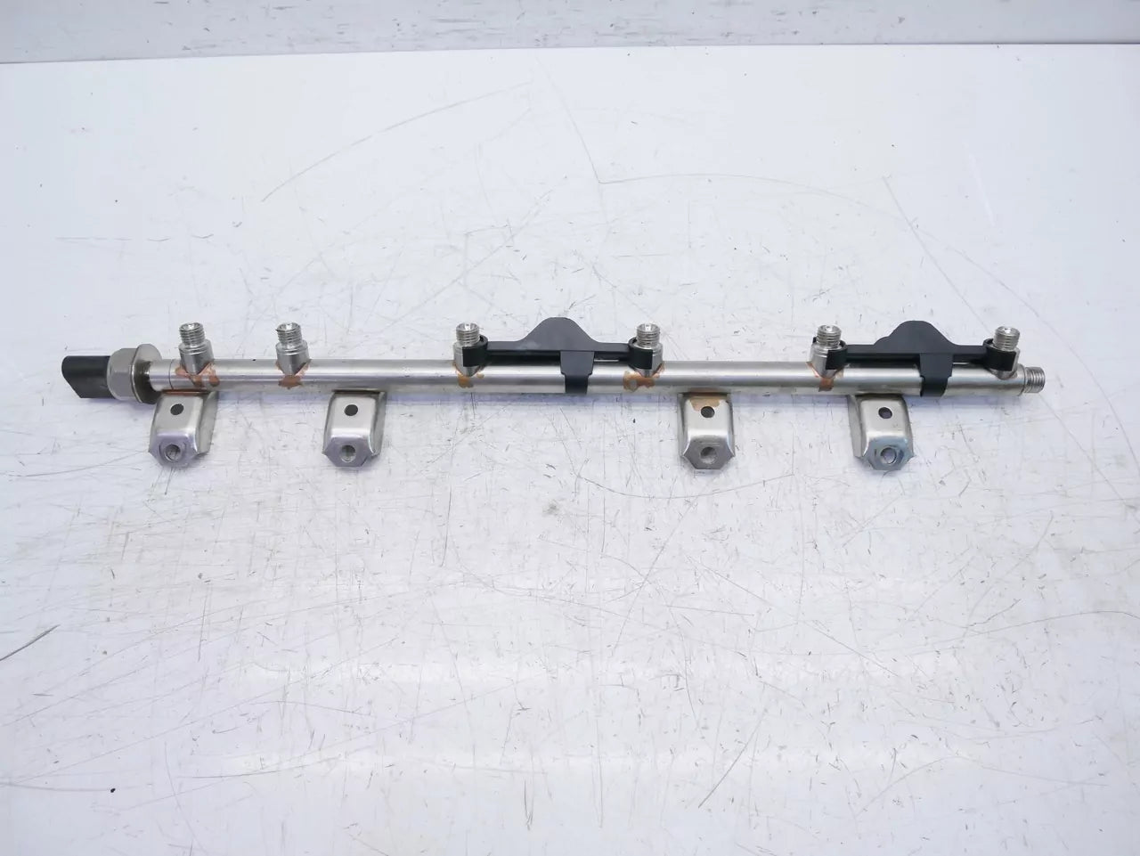 Rampa de inyectores BMW 3,0 535i 535 N54B30A N54 7575490