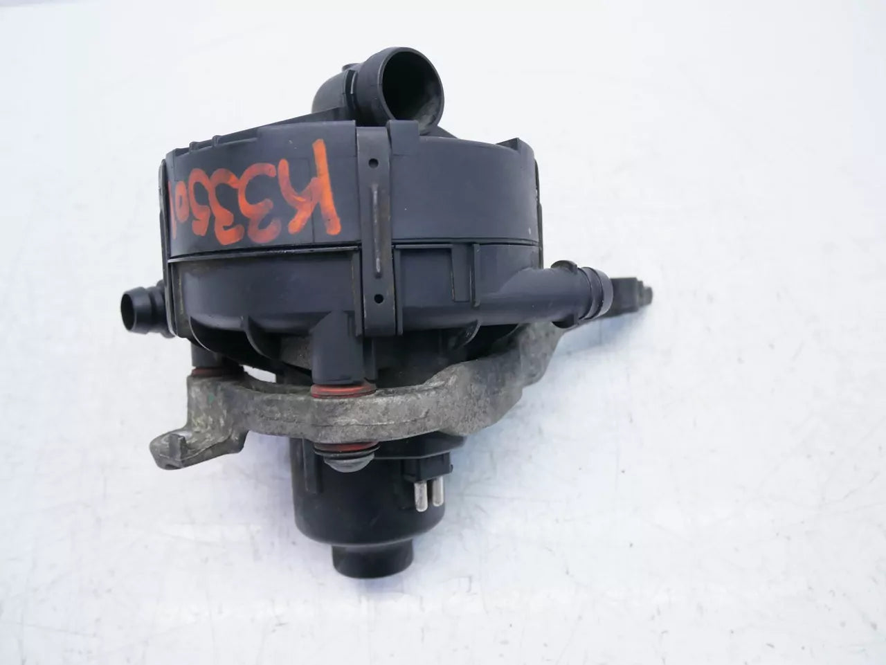 Bomba de aire secundario Mercedes-Benz 3,0 C280 M 272.941 A0001405185