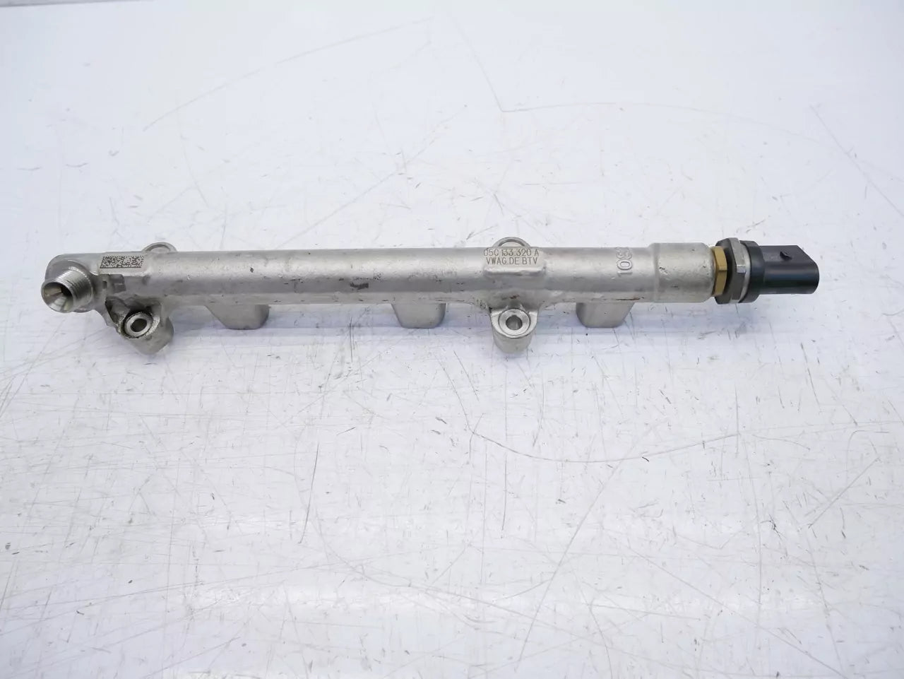 Rampa inyectora Volkswagen 1,0 TSi DLAA DLA 05C133320A