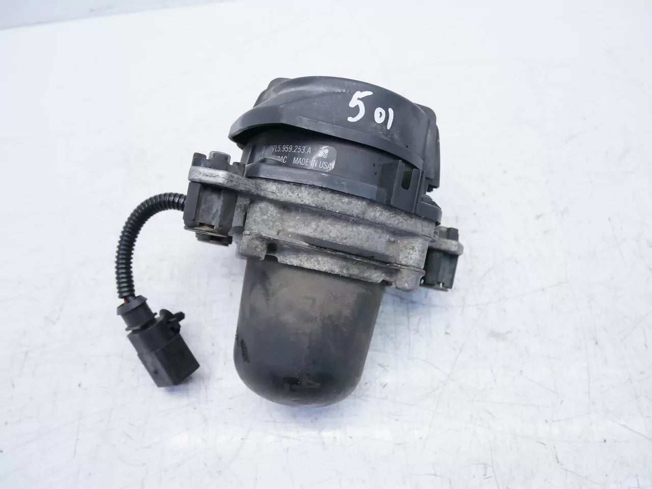 Bomba de aire secundaria Porsche Cayenne 4.5 V8 Turbo S M48.50 M48 7L5959253A