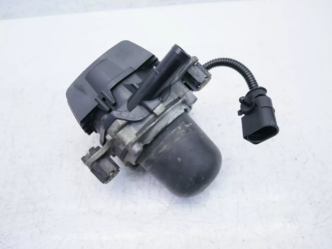 Bomba de aire secundaria Porsche Cayenne 4.5 V8 Turbo S M48.50 M48 7L5959253A