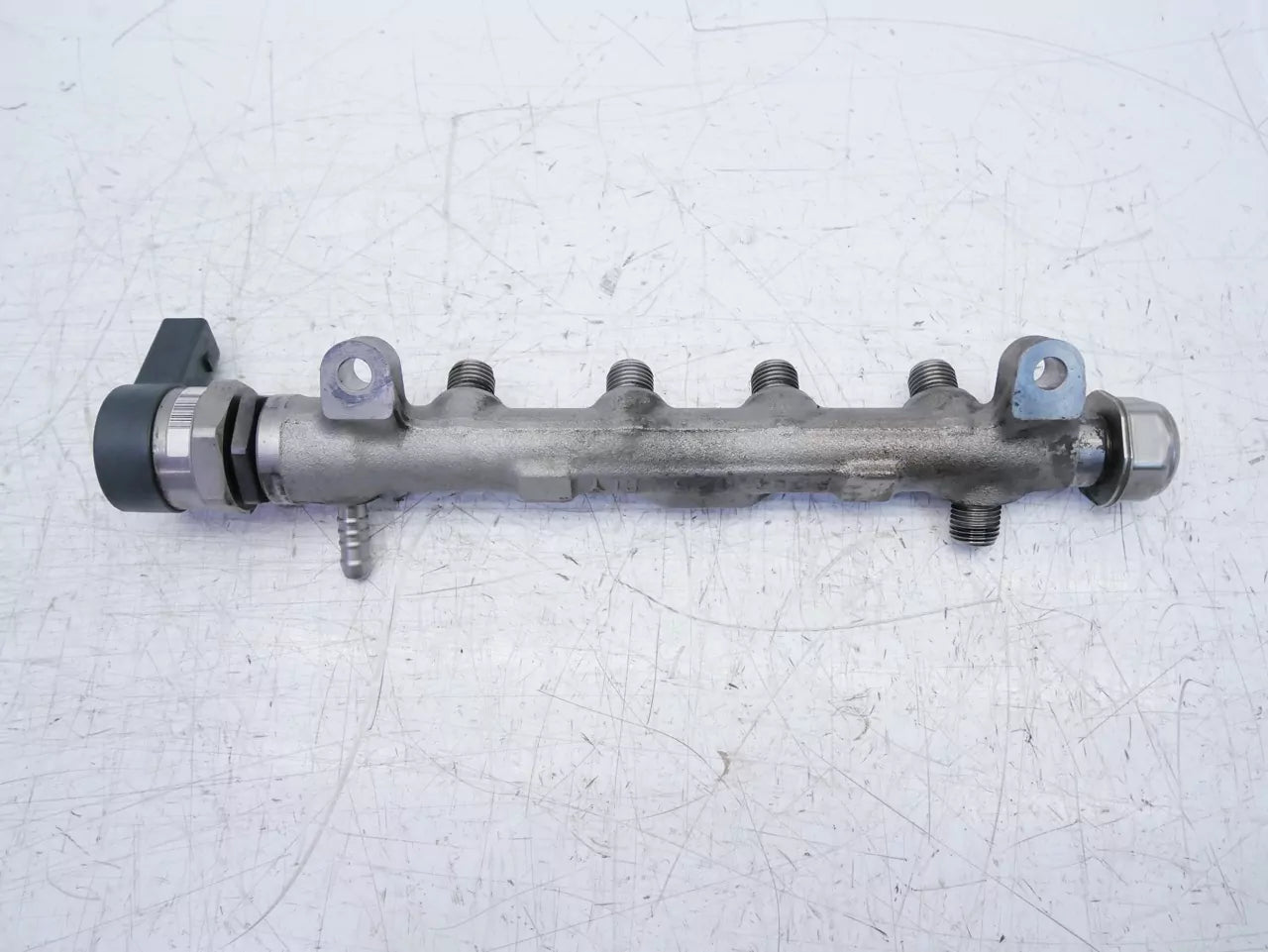 Rampa inyectora Audi Seat Volkswagen 1,6 TDI CLHA CLH 04L089B