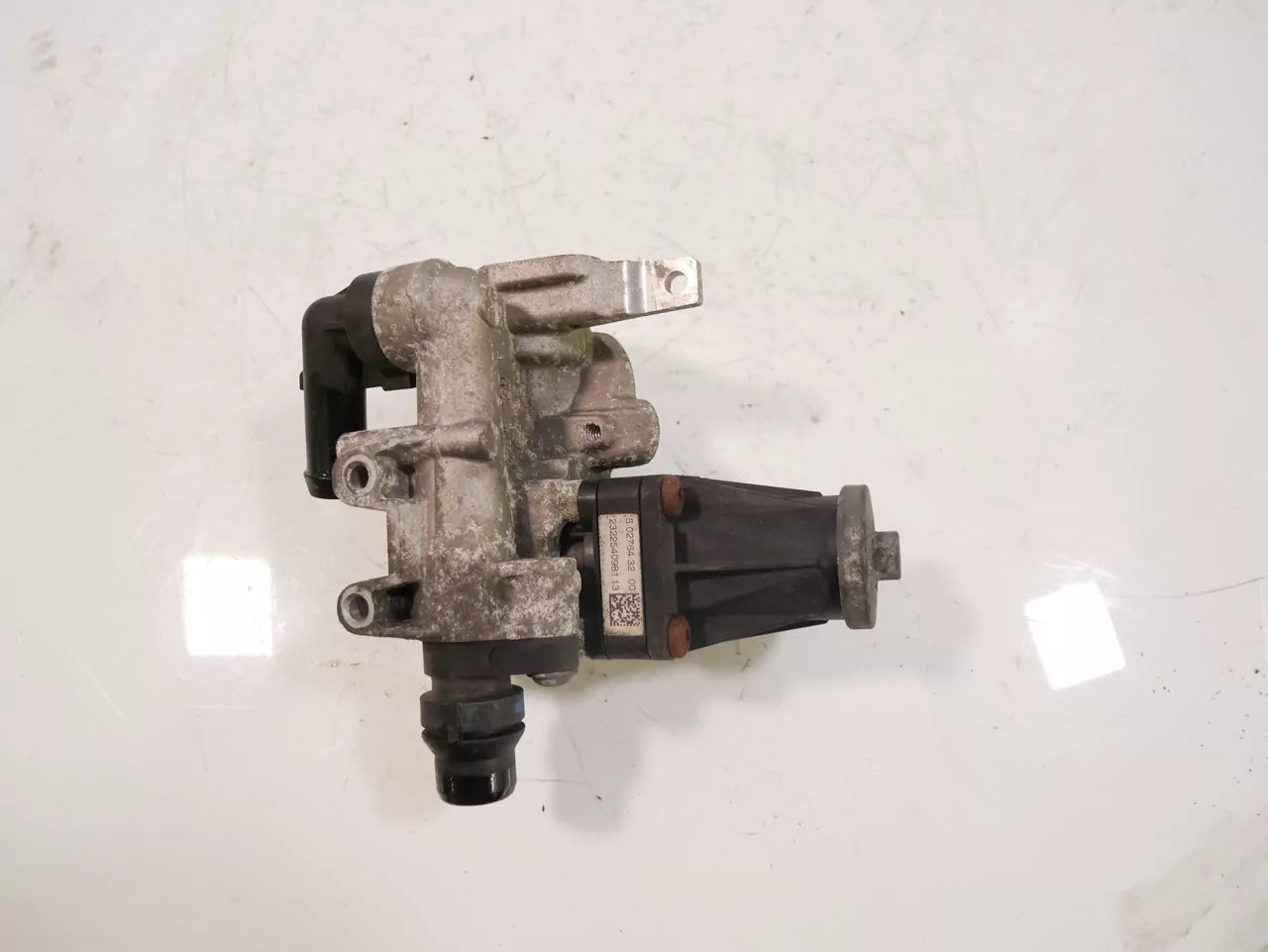 Válvula EGR Land Rover 2,0 D 4x4 204DTD AJ20D4 G4D3-9D475-BA