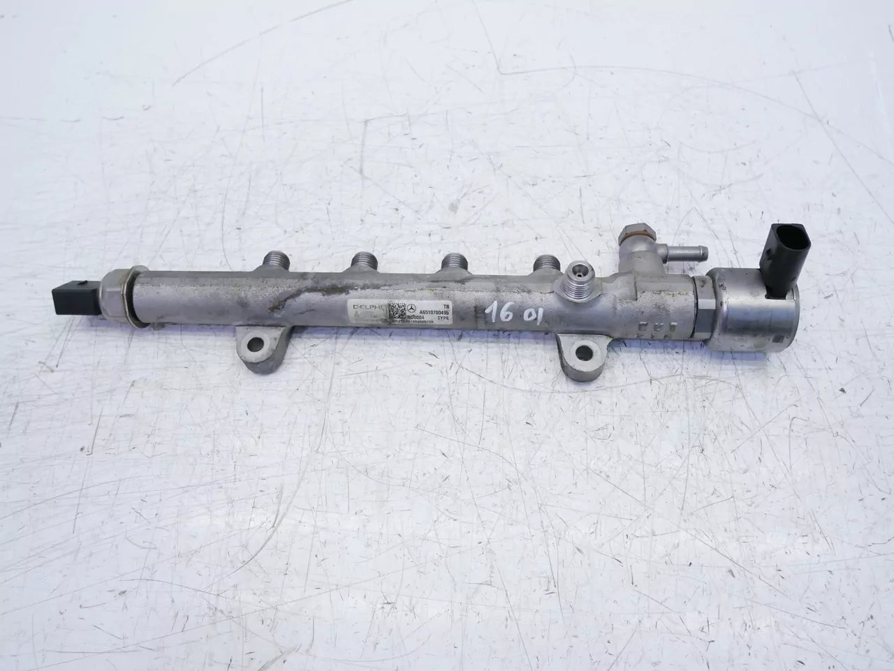 Rampa inyectora Mercedes-Benz 2,2 CDI C 220 250 OM 651.921 A6510700495