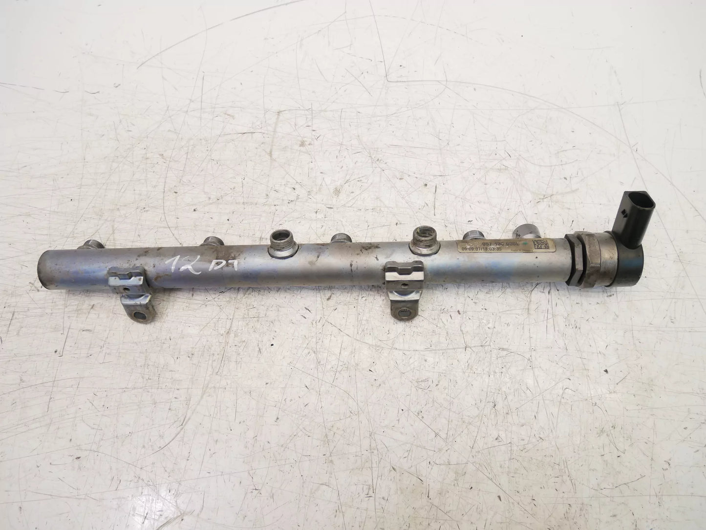 Rampa inyectora Audi 4,2 TDI Quattro V8 BTR 057130090L