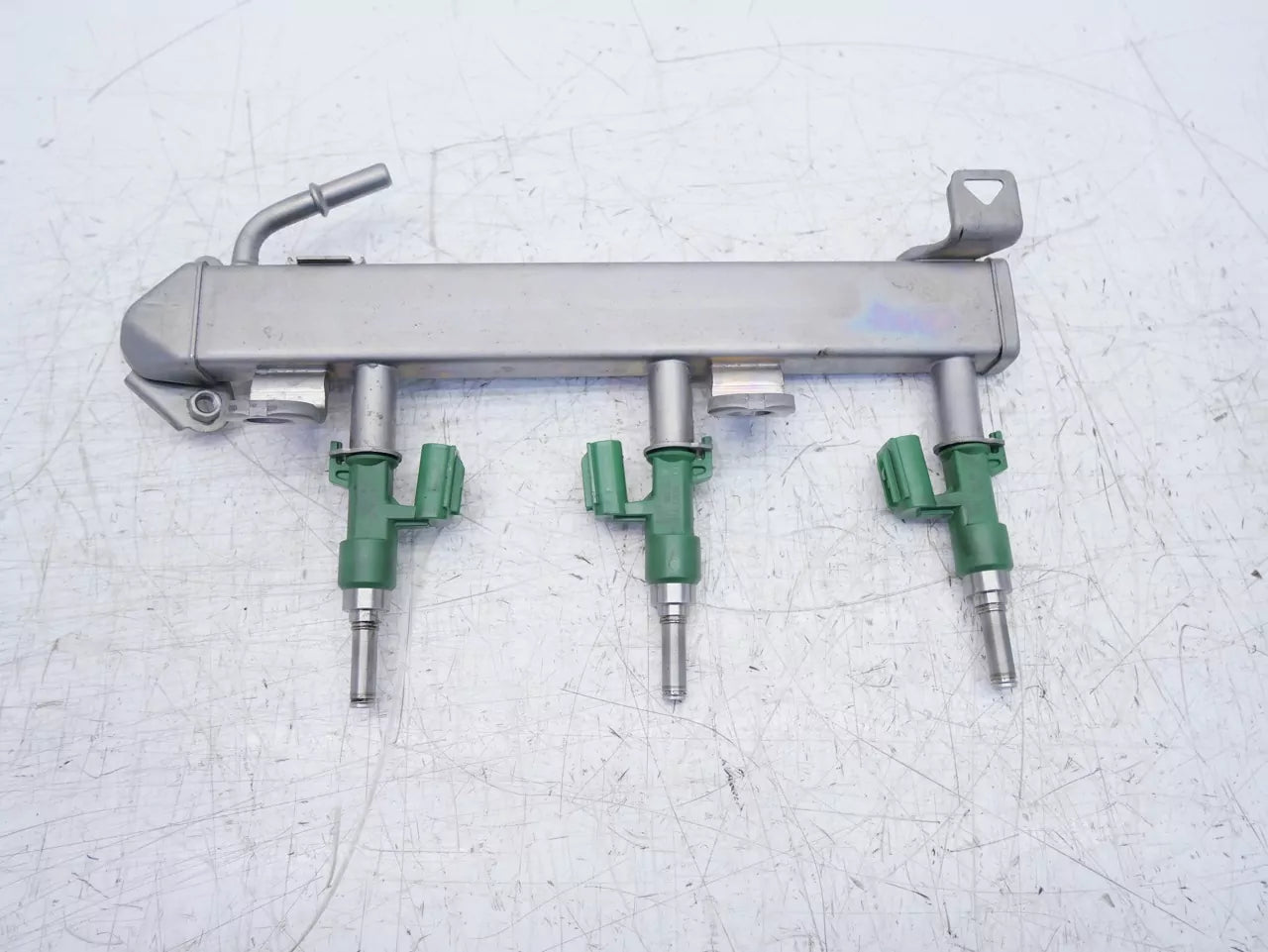 Rampa de inyectores Toyota 1,5 Hybrid gasolina M15A-FXE 232500-F3020