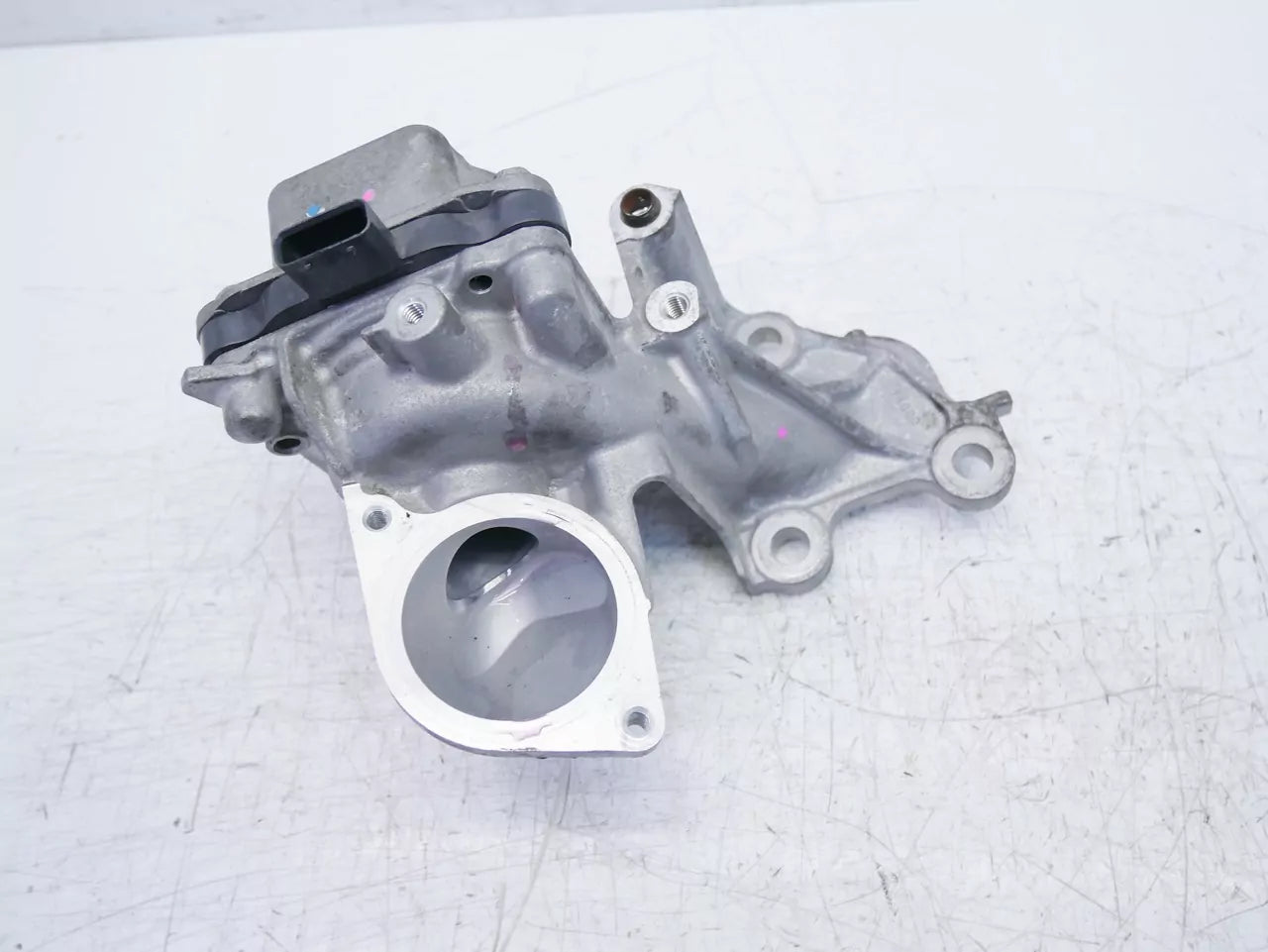 Válvula EGR Toyota 1,5 Hybrid gasolina M15A-FXE 20111322137