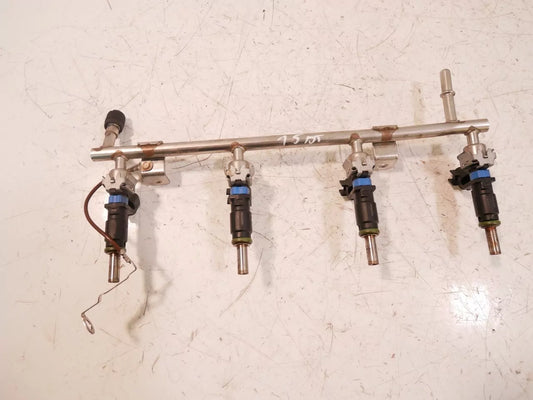 Rampa de inyectores Opel 1,6 A16XER B16XER 55573667