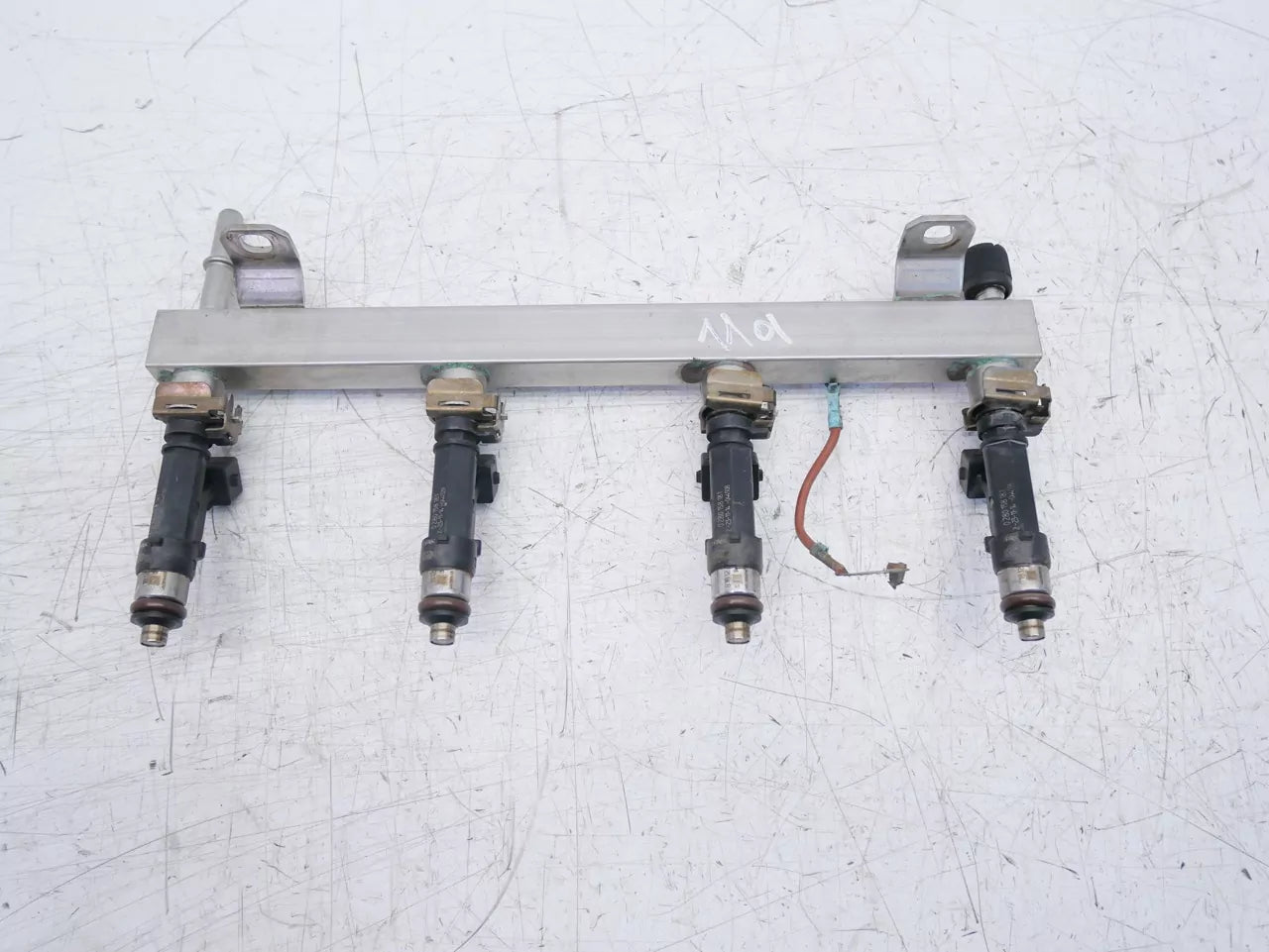 Rampa de inyectores Opel Vauxhall 1,2 A12XER 55572731