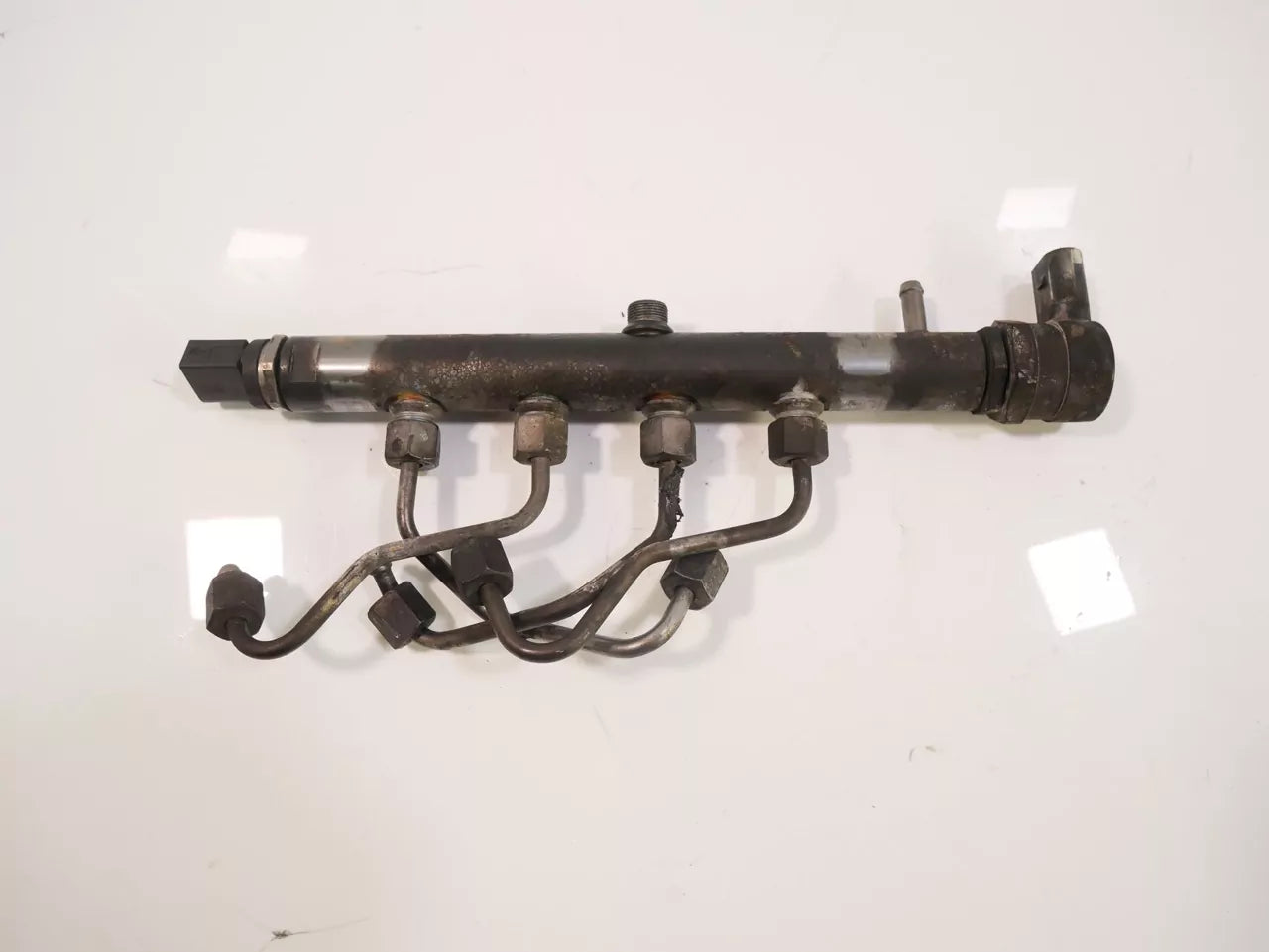 Rampa inyectora Defect Mercedes-Benz 1,6 C 200 d OM654.916 654.916