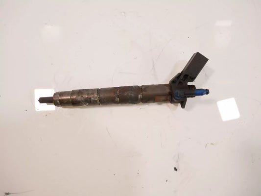 Inyector Boquilla de inyección Mercedes-Benz 1,6 C 200 d OM654.916 654.916 A6540700187