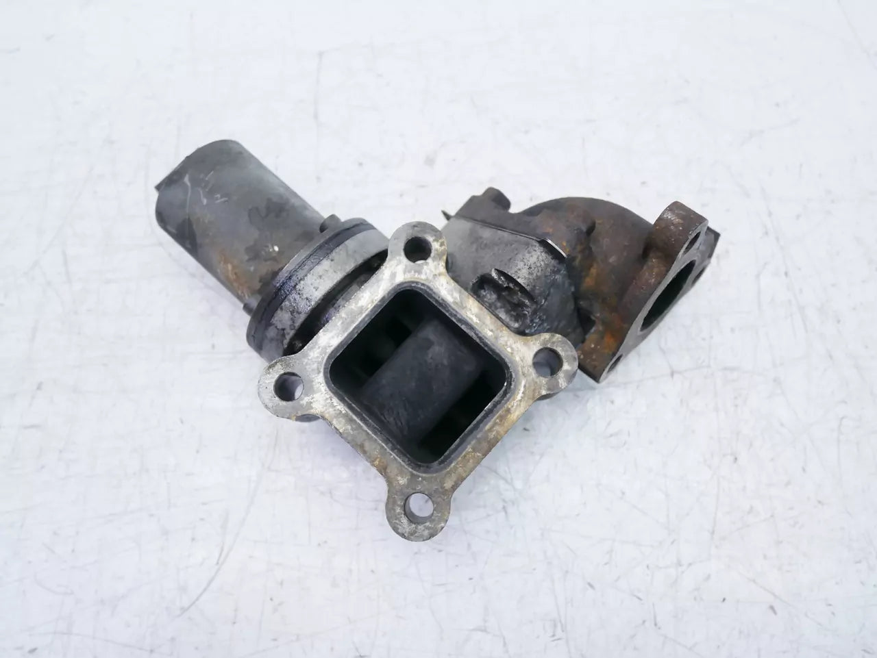 Válvula EGR Kia 2,5 CRDI Diesel D4CB 284104A410