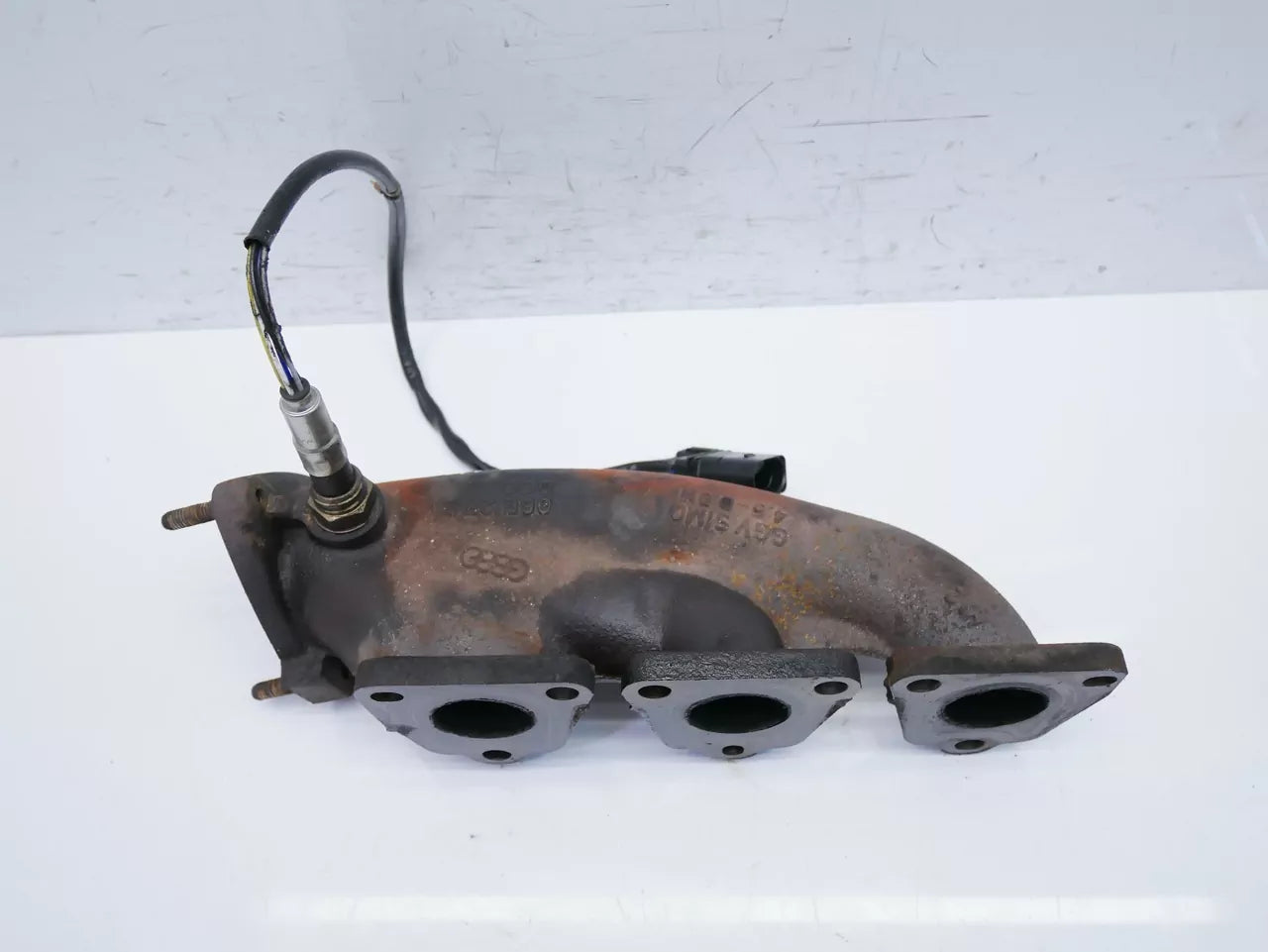 Colector de escape Audi 3,2 FSI quattro AUK 06E253033E