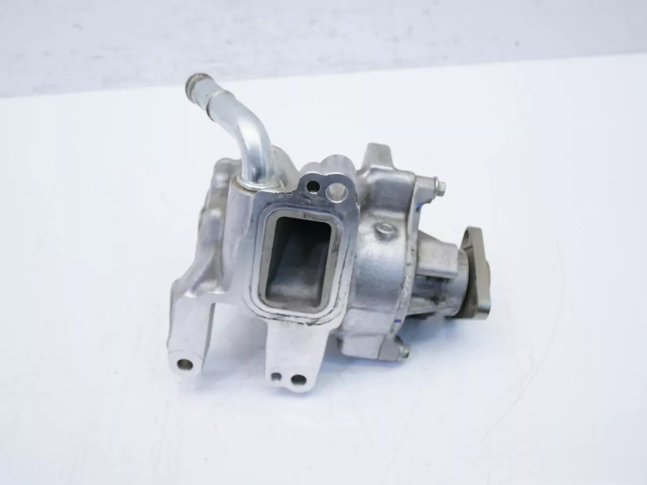 Bomba de agua Ford Mustang 2.3 EcoBoost N48H EJ7E-8B516-DA