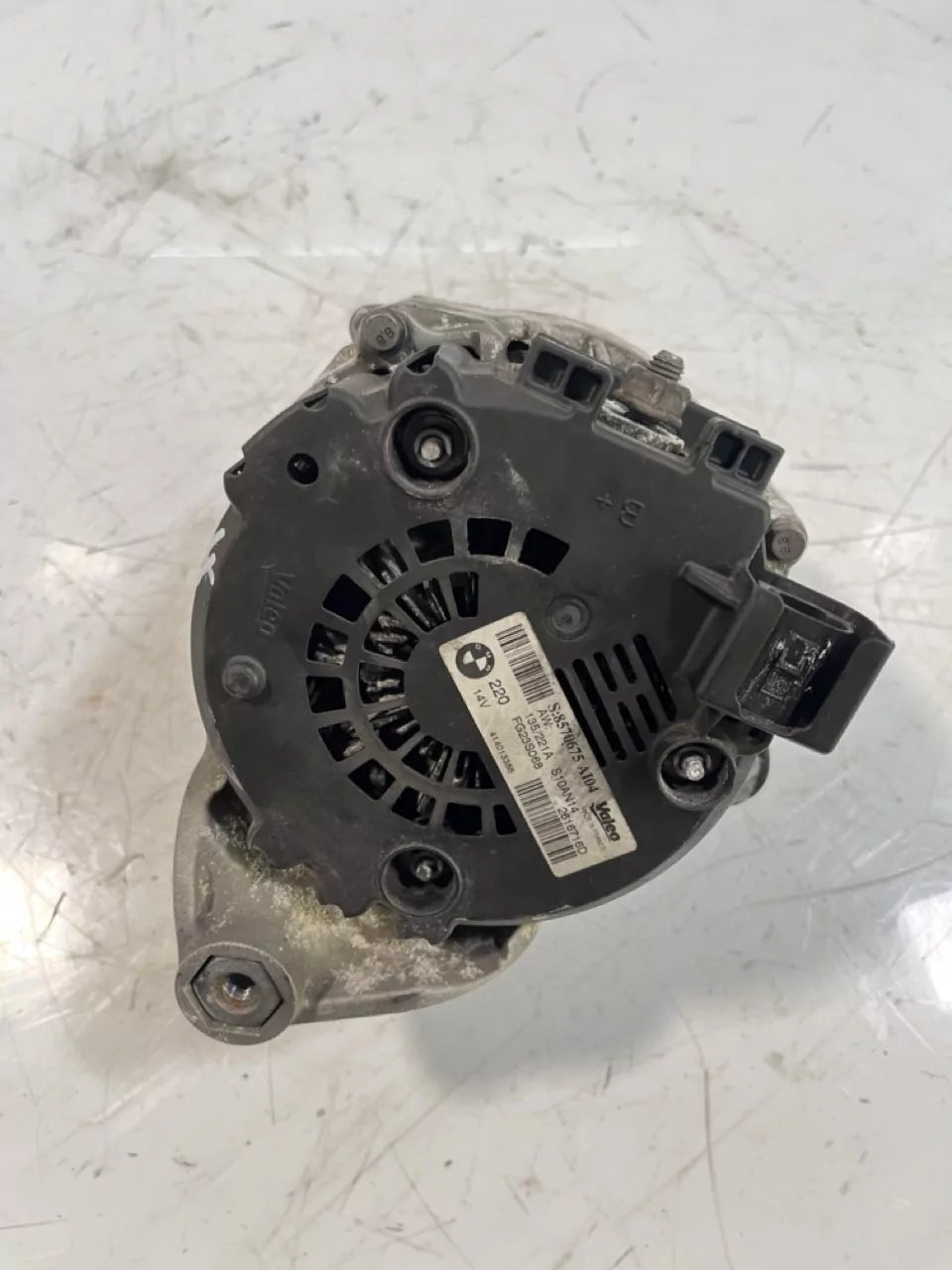Alternador BMW 3.0 335 435 535 640 N57D30B N57 8570675