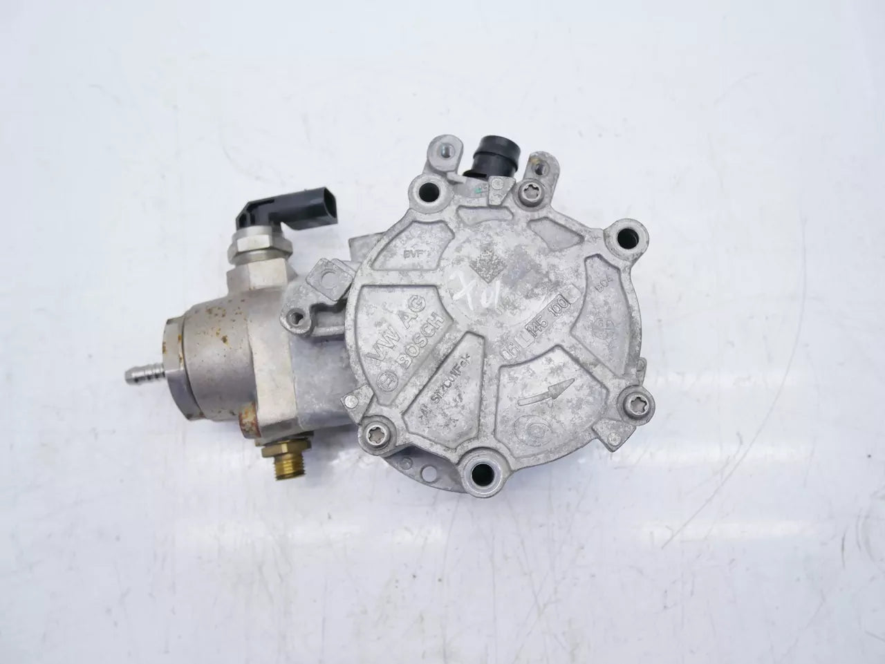 Bomba de combustible Skoda 2,0 TSI DNUA DNU 06L145100C