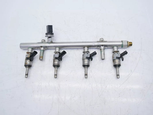 Rampa de inyectores Skoda 2,0 TSI DNUA DNU 06K133317AB